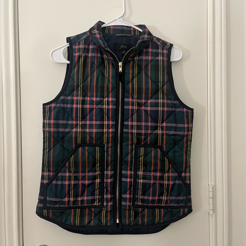 J. Crew Signature tartan plaid green & pink quilted puffer vest, sz XS!